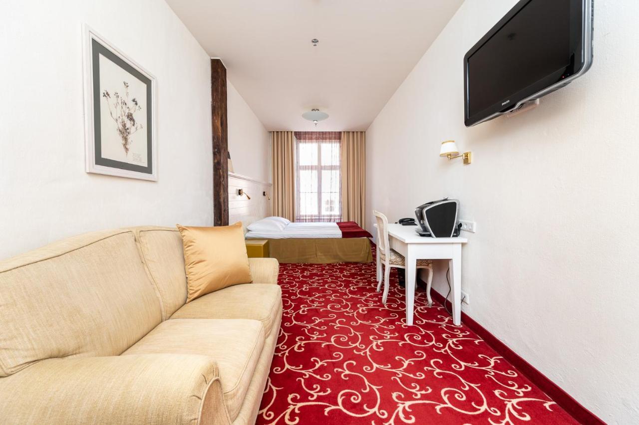 Meriton Old Town Garden Hotel Reval Exterior foto