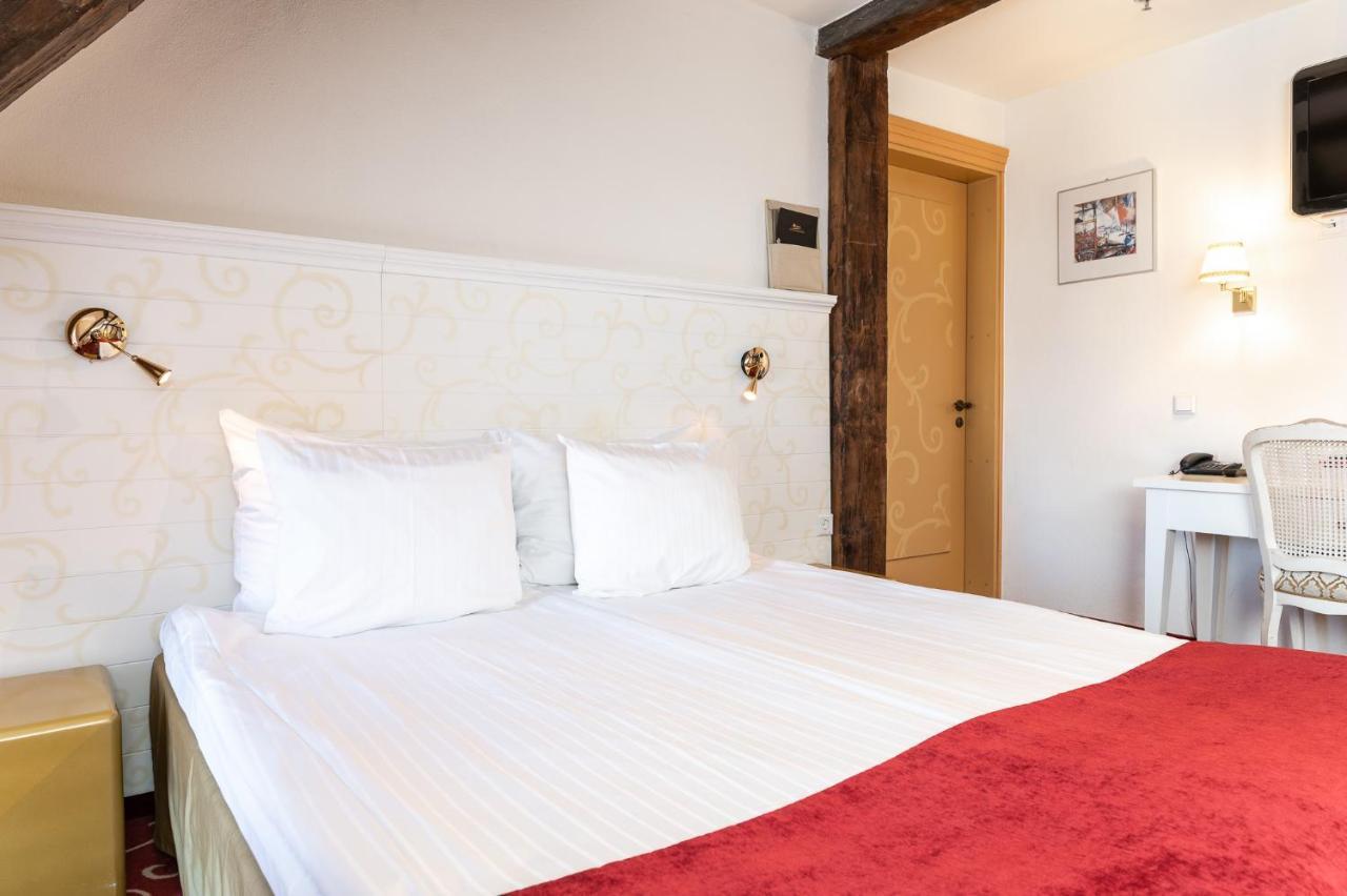 Meriton Old Town Garden Hotel Reval Exterior foto